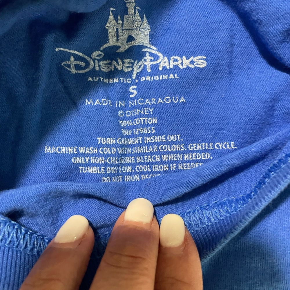 Disney T Shirts Set Of Two Men’s SZ Small EUC - Picture 3 of 4